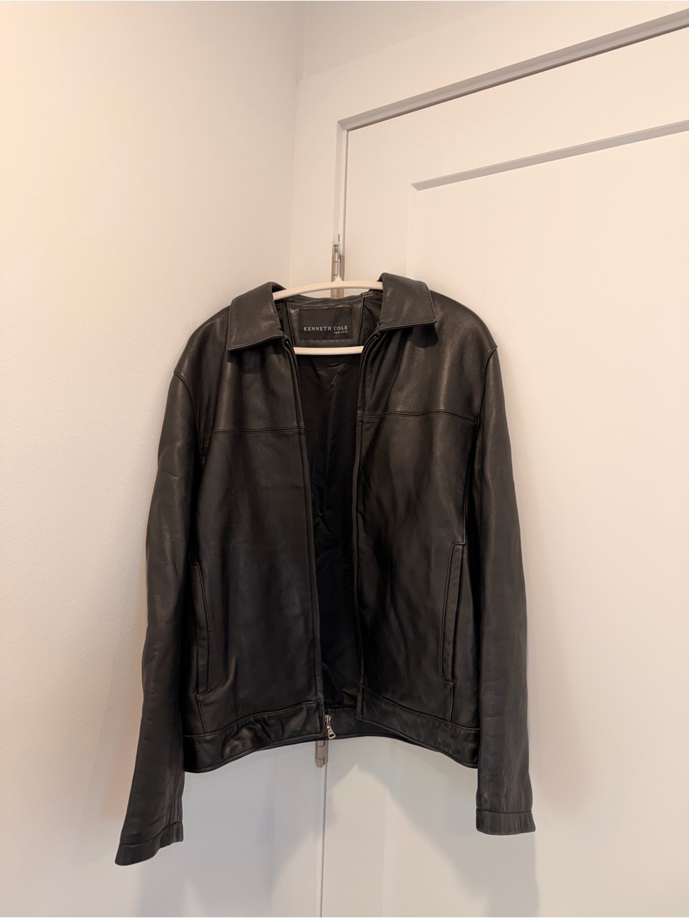 Kenneth Cole Black Leather Zip Jacket with Classic Collar